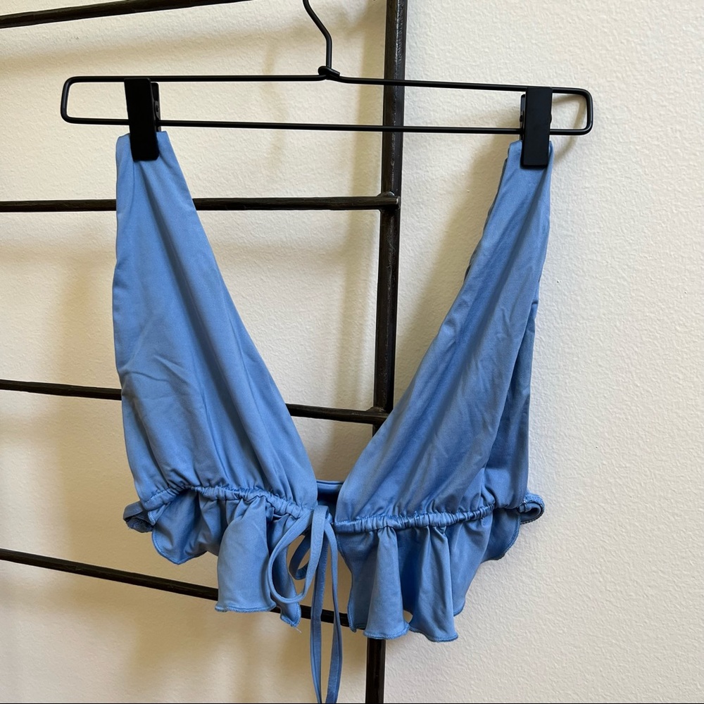 Frankies Bikinis Ruffle Top 🫐